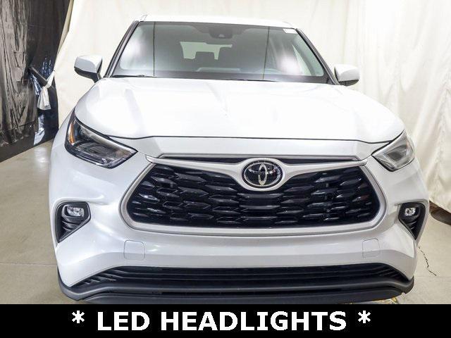 used 2024 Toyota Highlander car, priced at $37,743