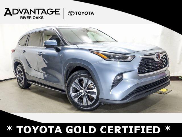 used 2021 Toyota Highlander car, priced at $29,873