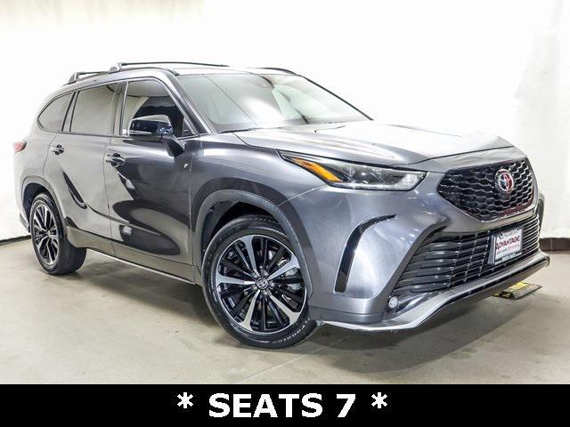 used 2022 Toyota Highlander car, priced at $36,773