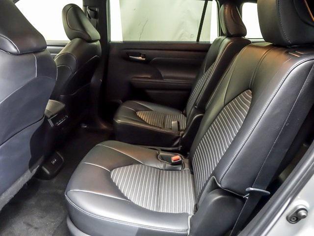 used 2023 Toyota Highlander car, priced at $35,995