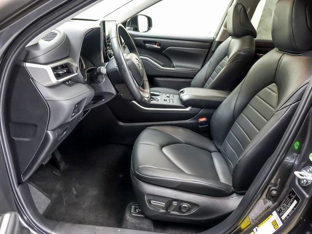 used 2024 Toyota Highlander car, priced at $43,473