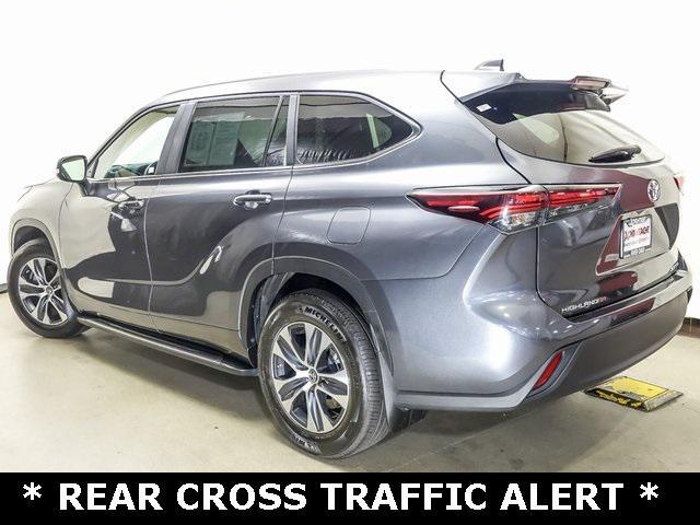used 2024 Toyota Highlander car, priced at $43,473