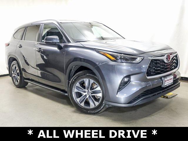 used 2024 Toyota Highlander car, priced at $43,473