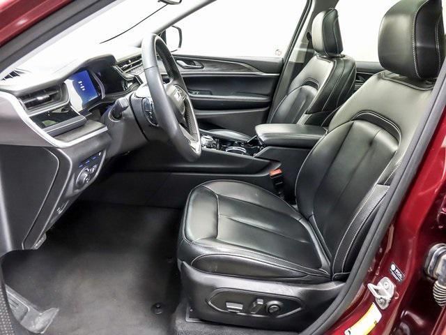 used 2023 Jeep Grand Cherokee car, priced at $27,984