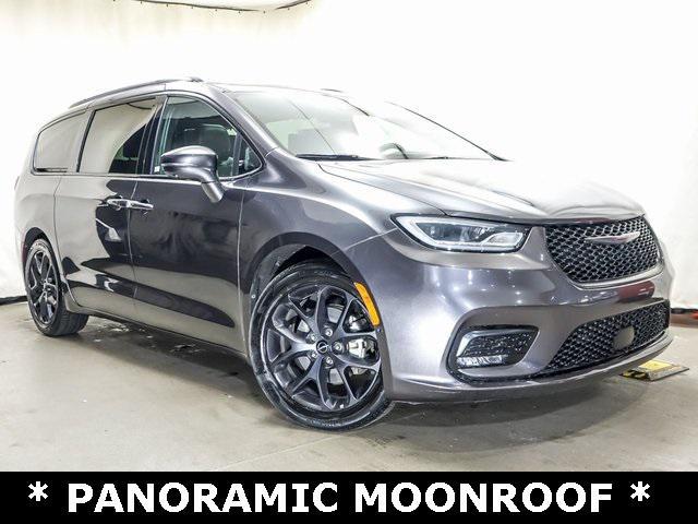 used 2022 Chrysler Pacifica car, priced at $21,975