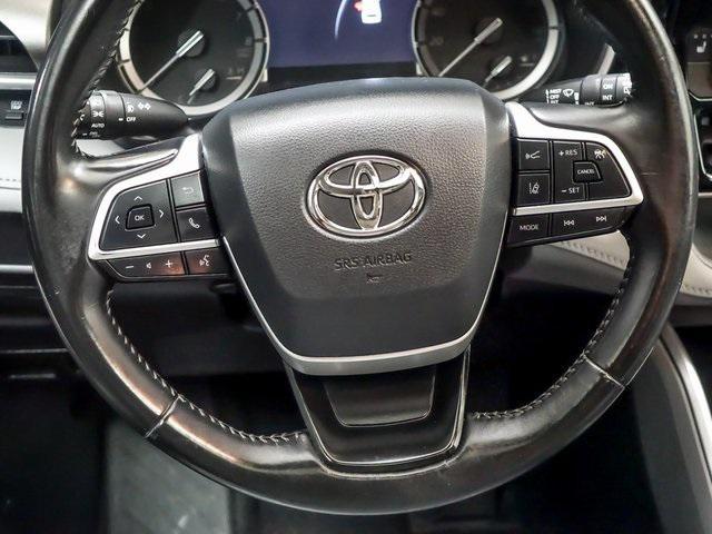 used 2022 Toyota Highlander car, priced at $36,973