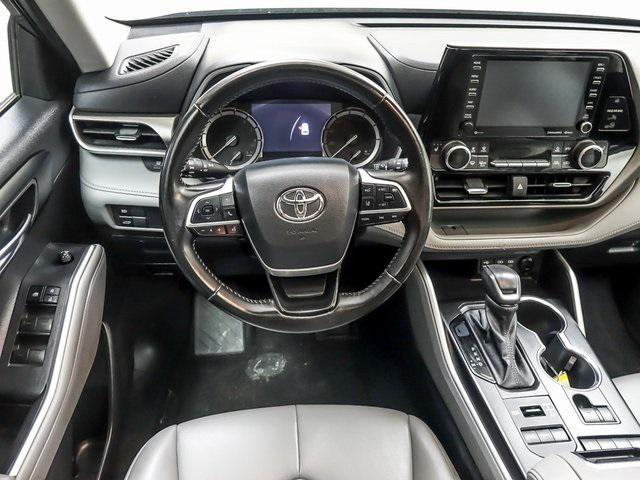 used 2022 Toyota Highlander car, priced at $36,973