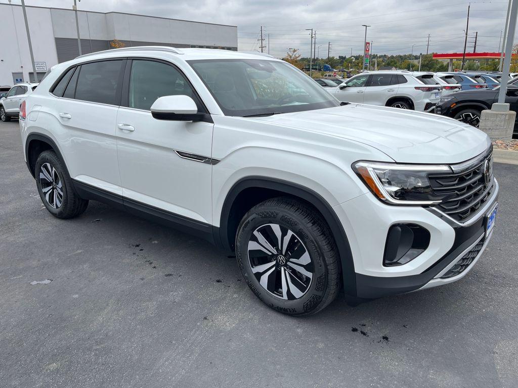 new 2026 Volkswagen Atlas Cross Sport car, priced at $40,530