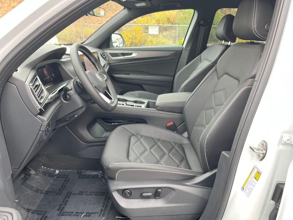 new 2026 Volkswagen Atlas Cross Sport car, priced at $40,530