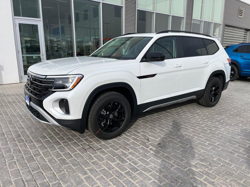 new 2026 Volkswagen Atlas car, priced at $48,057
