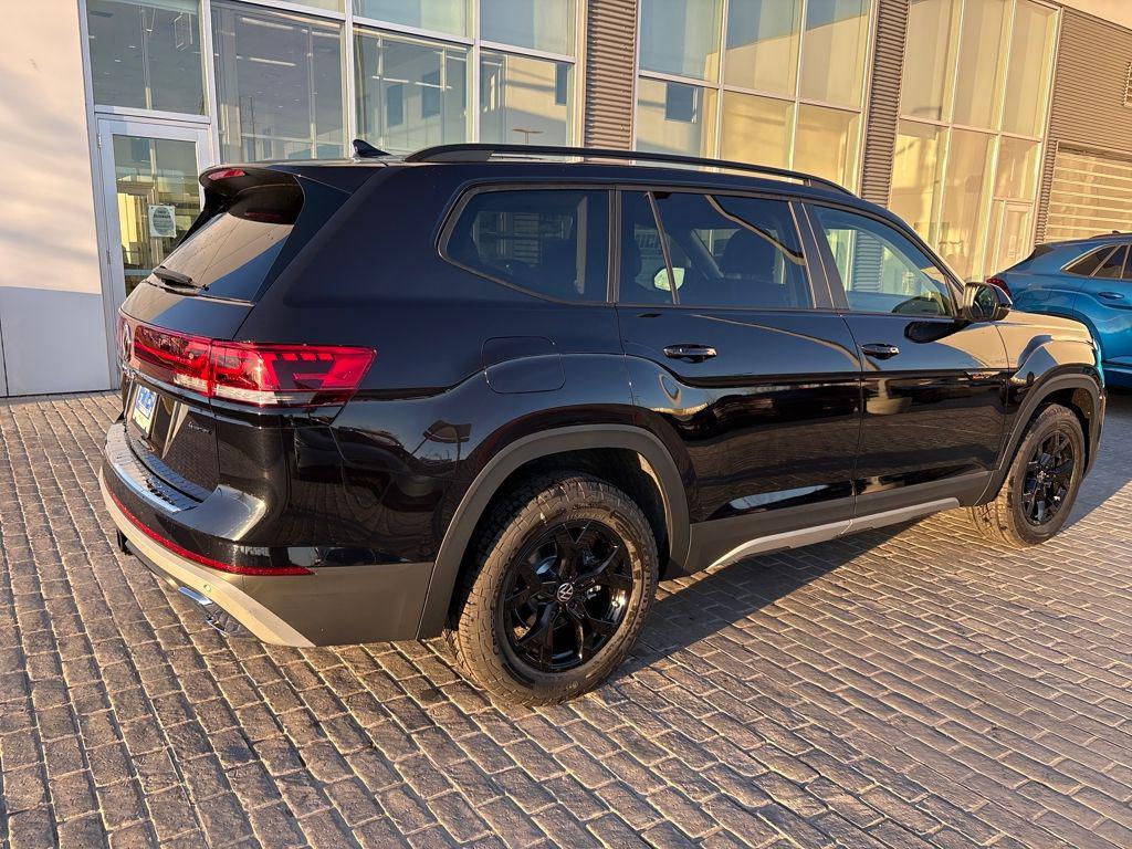 new 2026 Volkswagen Atlas car, priced at $45,522