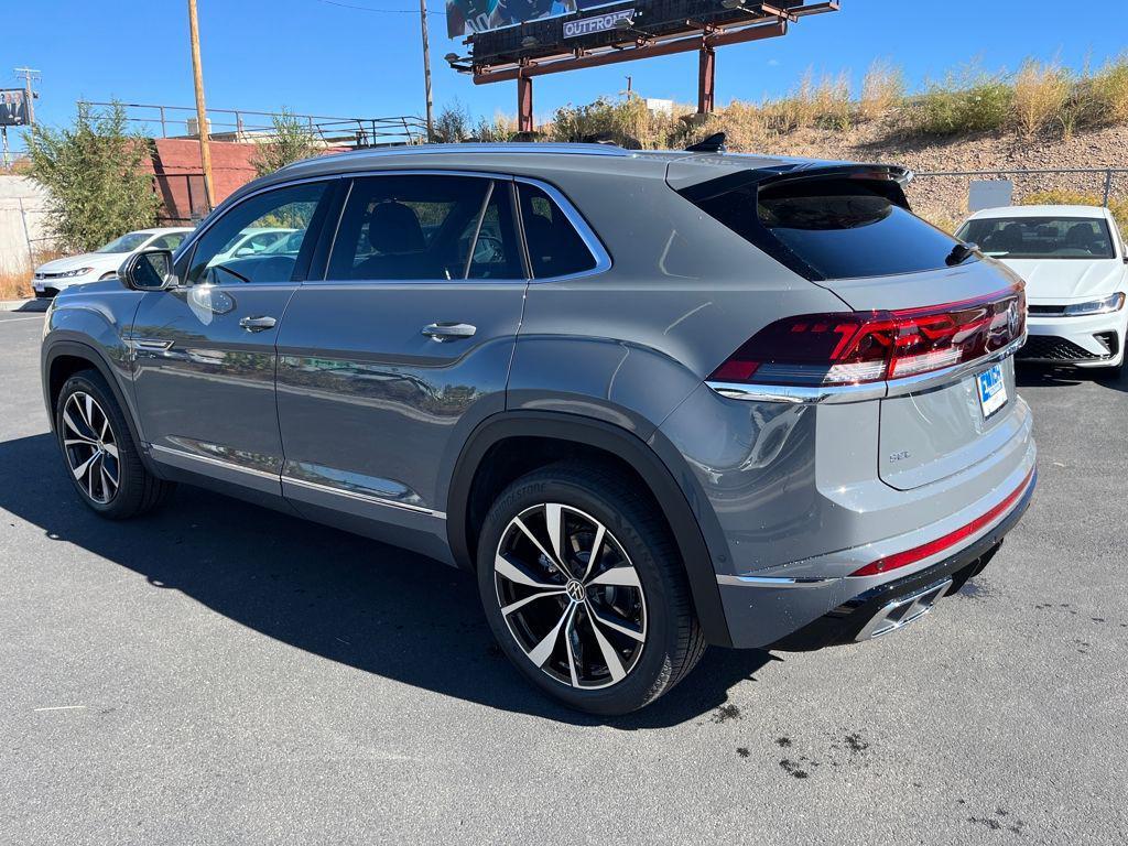 new 2026 Volkswagen Atlas Cross Sport car, priced at $53,871