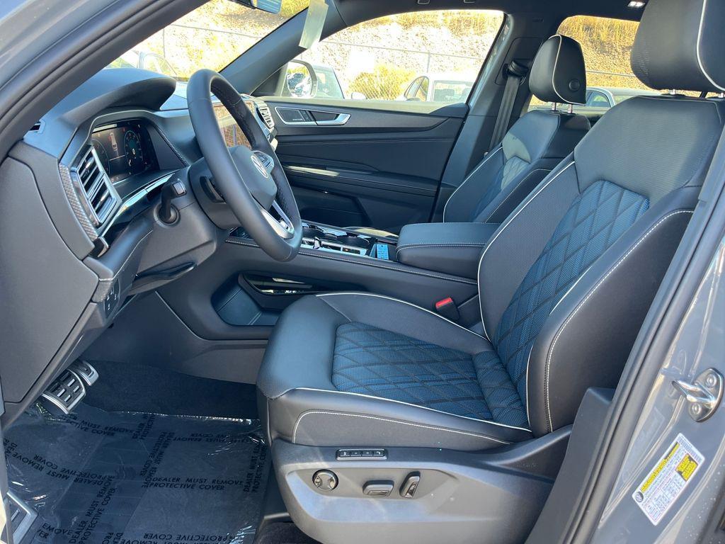 new 2026 Volkswagen Atlas Cross Sport car, priced at $53,871