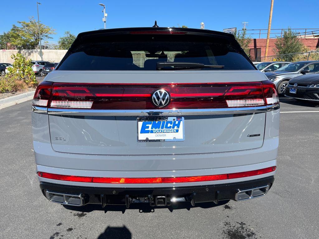 new 2026 Volkswagen Atlas Cross Sport car, priced at $53,871