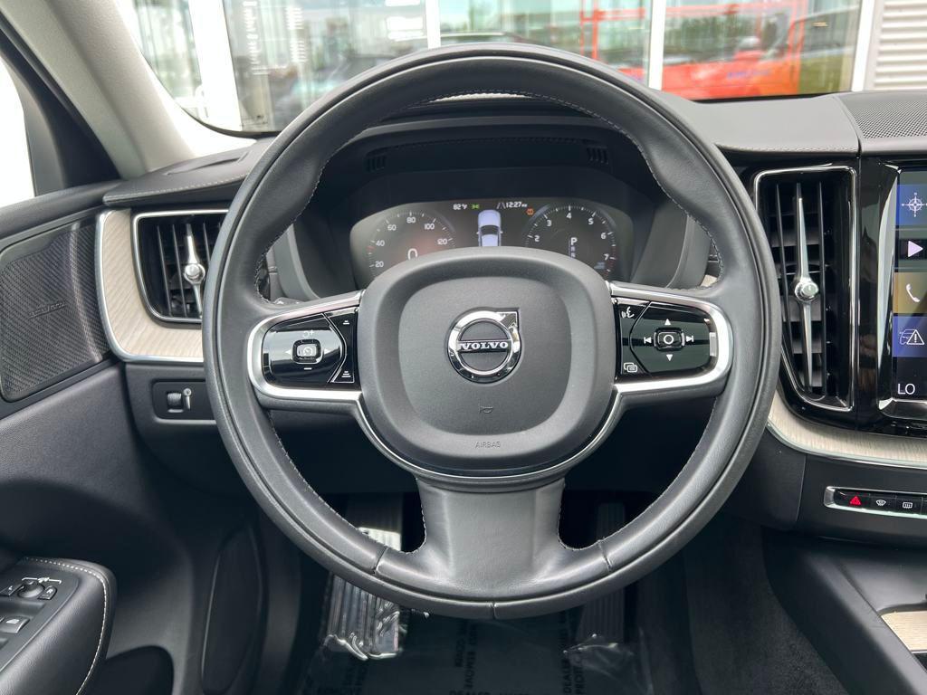 used 2021 Volvo XC60 car, priced at $31,288