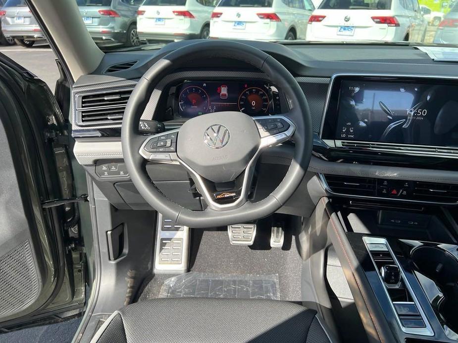 new 2024 Volkswagen Atlas car, priced at $46,030