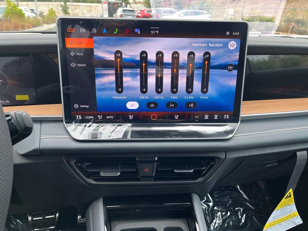 new 2025 Volkswagen Tiguan car, priced at $41,099