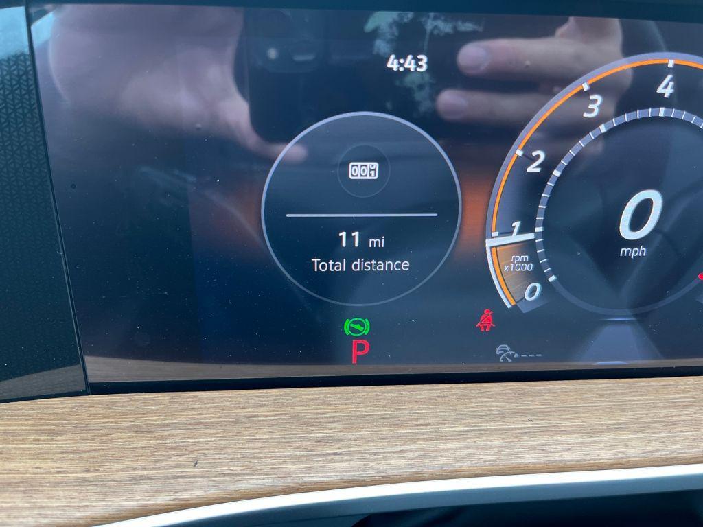 new 2025 Volkswagen Tiguan car, priced at $41,099