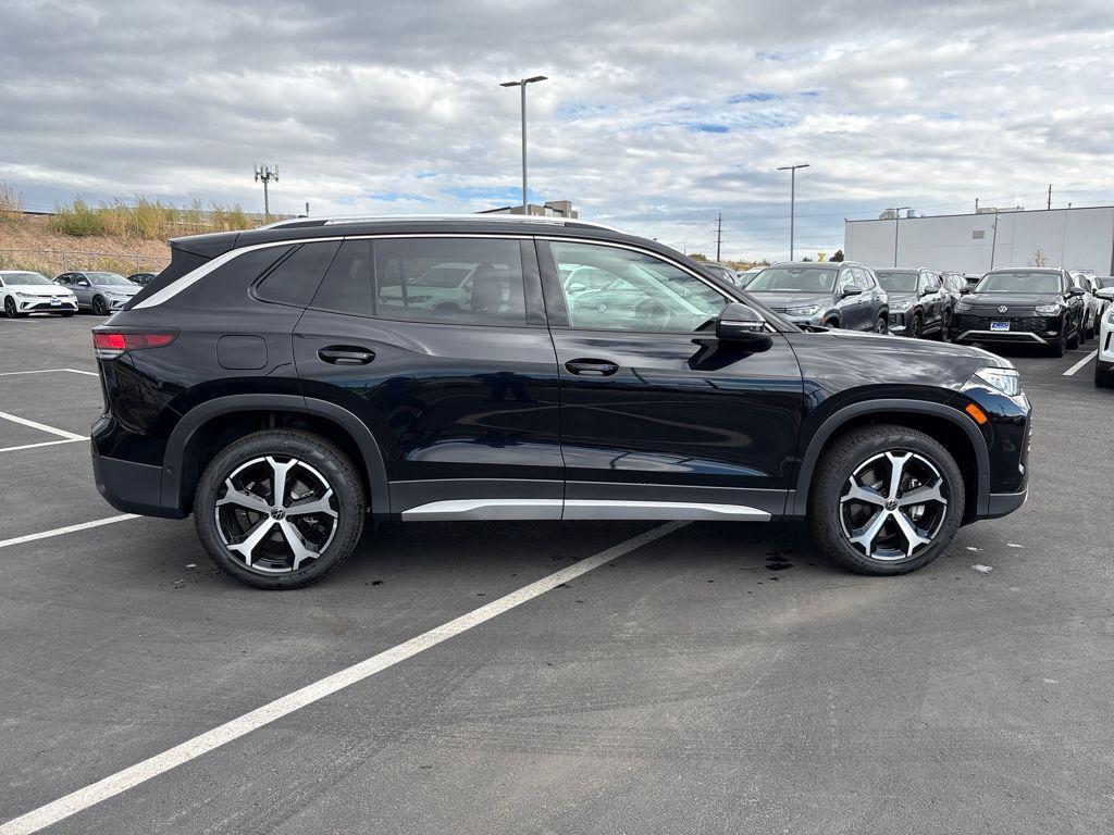 new 2025 Volkswagen Tiguan car, priced at $34,860