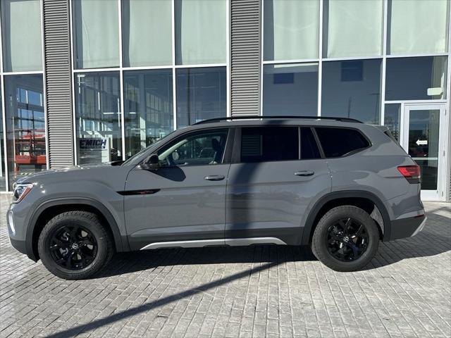 new 2025 Volkswagen Atlas car, priced at $45,546