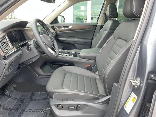 new 2025 Volkswagen Atlas car, priced at $48,375