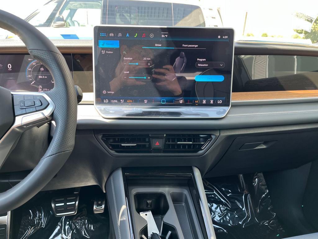 new 2025 Volkswagen Tiguan car, priced at $39,704