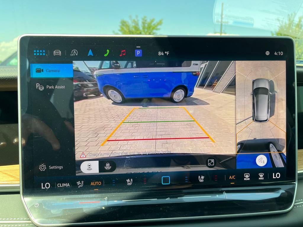 new 2025 Volkswagen Tiguan car, priced at $39,704