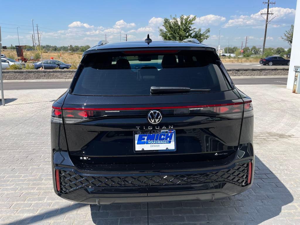 new 2025 Volkswagen Tiguan car, priced at $39,704