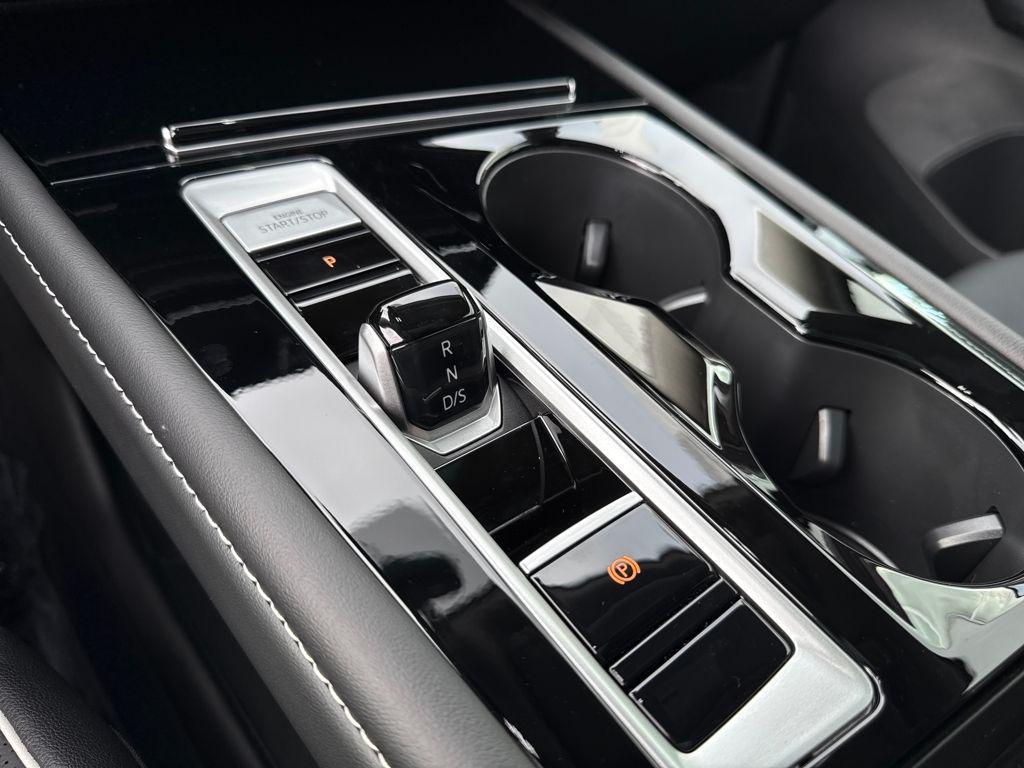 new 2026 Volkswagen Atlas car, priced at $52,911