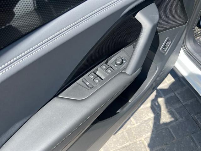 new 2025 Volkswagen Tiguan car, priced at $38,203
