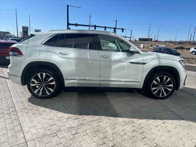 used 2022 Volkswagen Atlas Cross Sport car, priced at $33,355