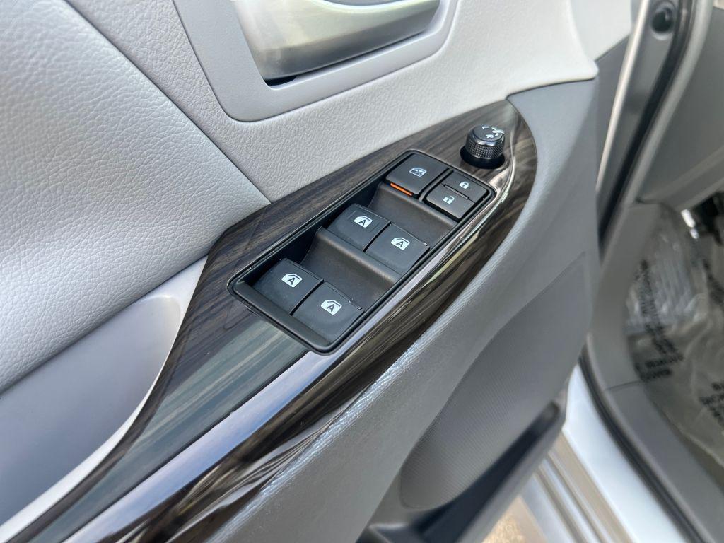 used 2018 Toyota Sienna car, priced at $24,627