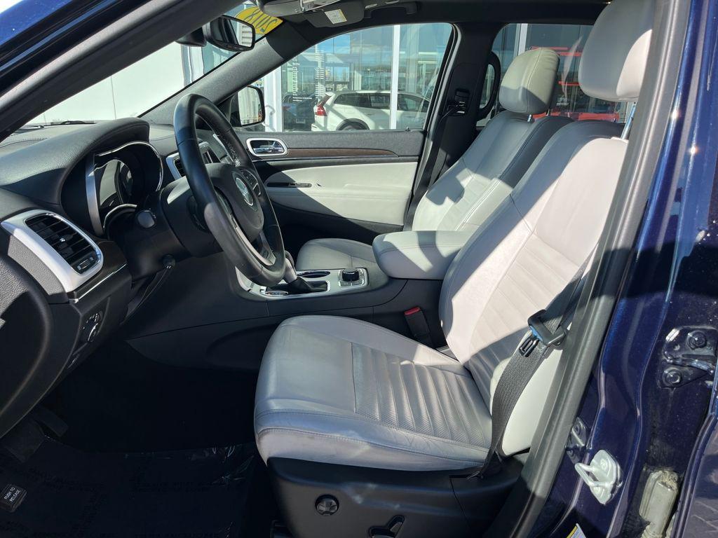 used 2018 Jeep Grand Cherokee car, priced at $16,976