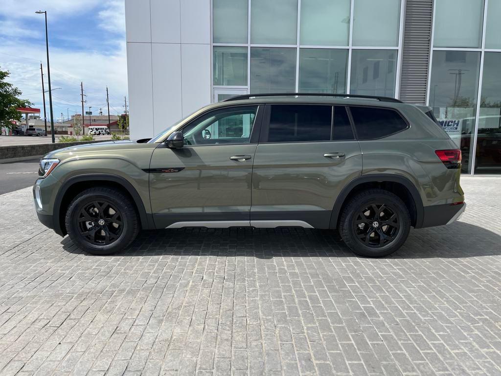 new 2025 Volkswagen Atlas car, priced at $43,032
