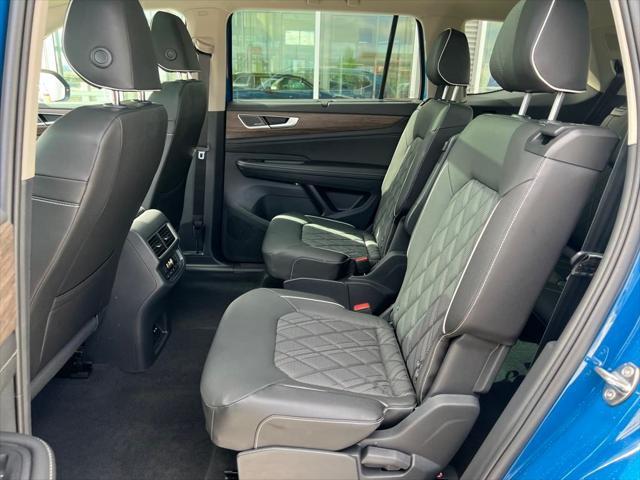 new 2025 Volkswagen Atlas car, priced at $52,214