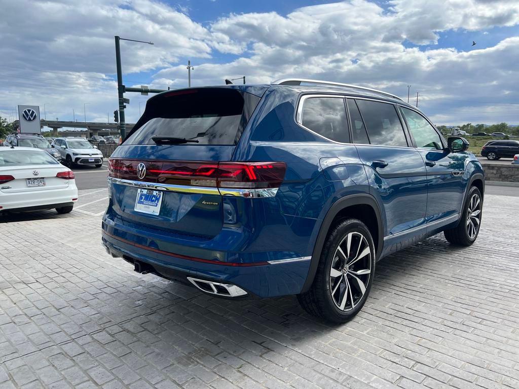 new 2025 Volkswagen Atlas car, priced at $49,714