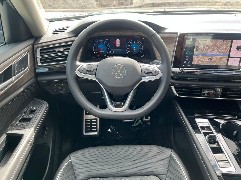 new 2025 Volkswagen Atlas car, priced at $49,714