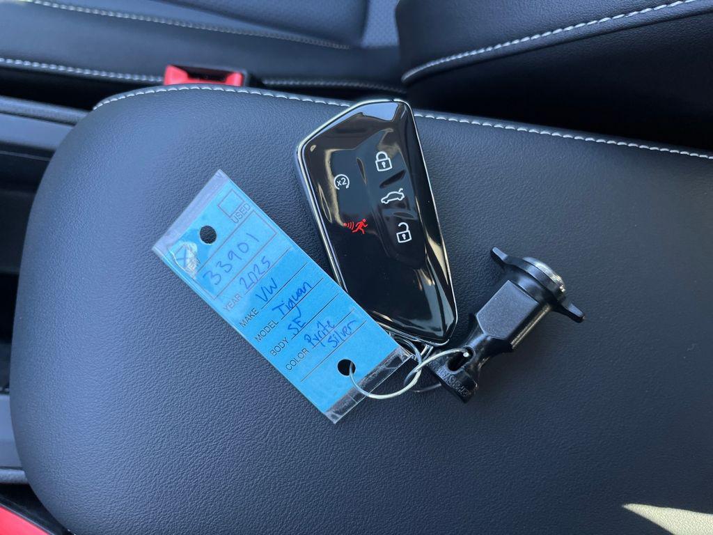 new 2025 Volkswagen Tiguan car, priced at $33,465