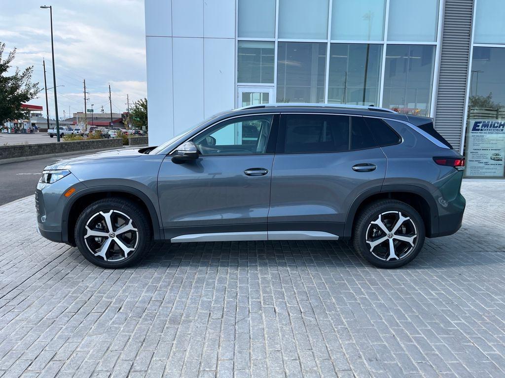 new 2025 Volkswagen Tiguan car, priced at $34,965
