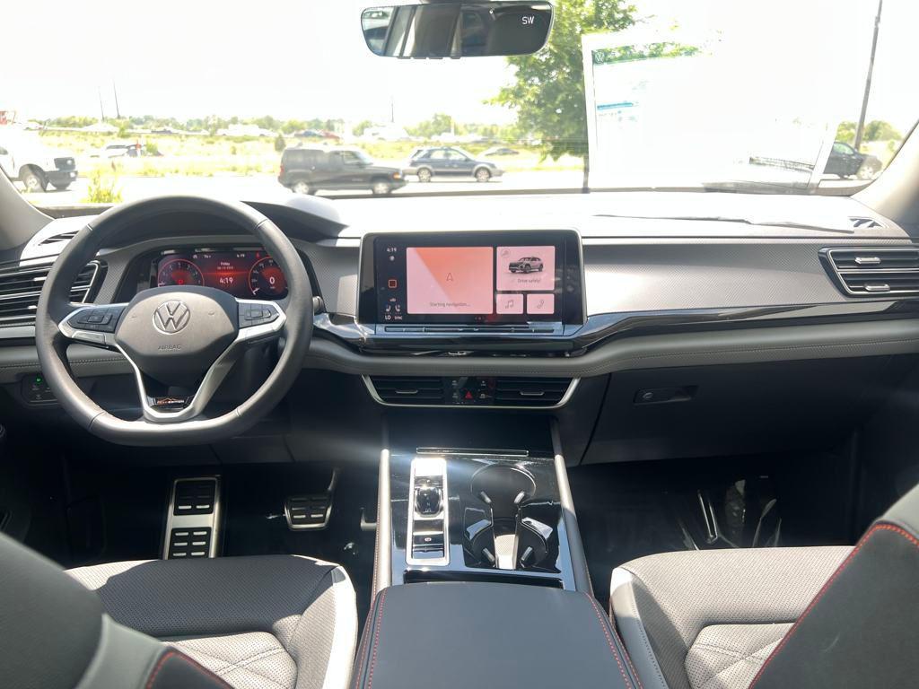 new 2025 Volkswagen Atlas car, priced at $43,032