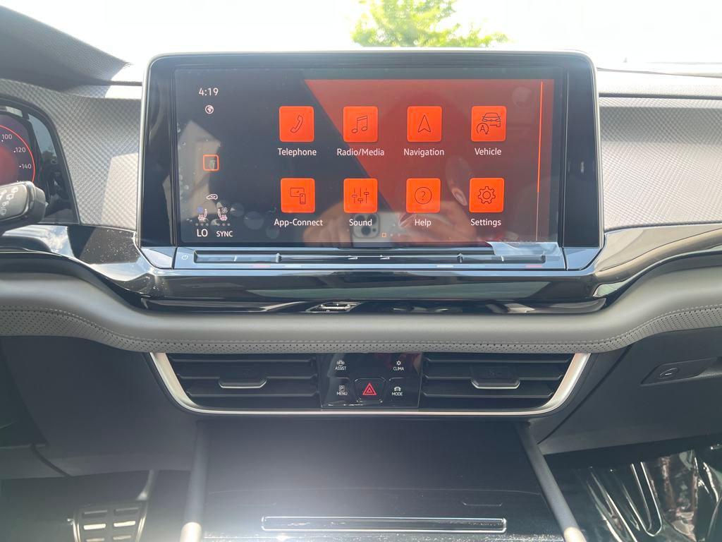 new 2025 Volkswagen Atlas car, priced at $43,032