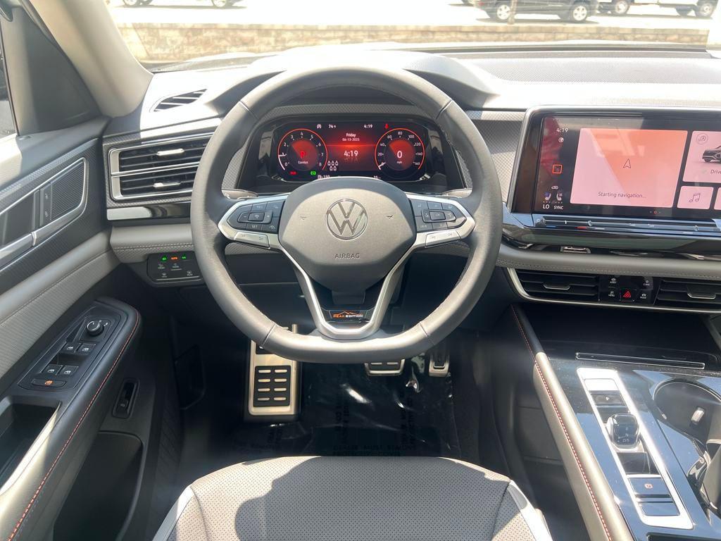 new 2025 Volkswagen Atlas car, priced at $43,032