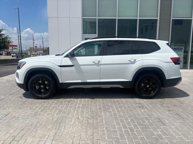 new 2025 Volkswagen Atlas car, priced at $44,782