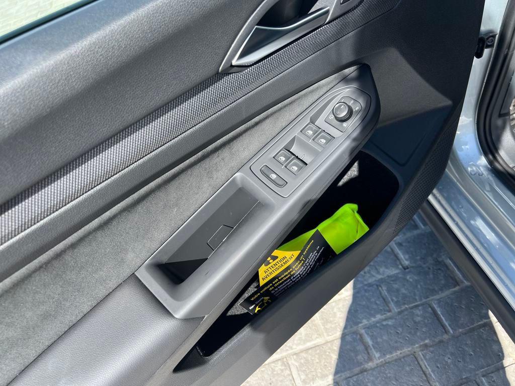 new 2025 Volkswagen Golf GTI car, priced at $33,156