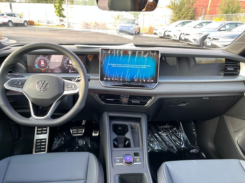 new 2025 Volkswagen Tiguan car, priced at $37,132