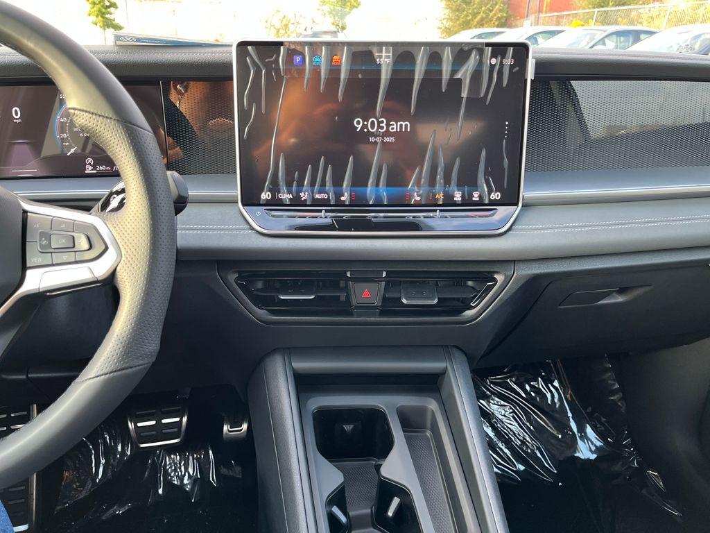 new 2025 Volkswagen Tiguan car, priced at $37,132