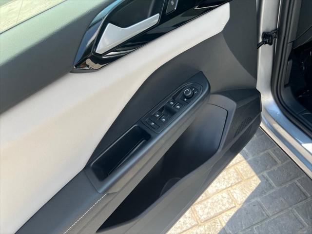 new 2025 Volkswagen Taos car, priced at $27,510