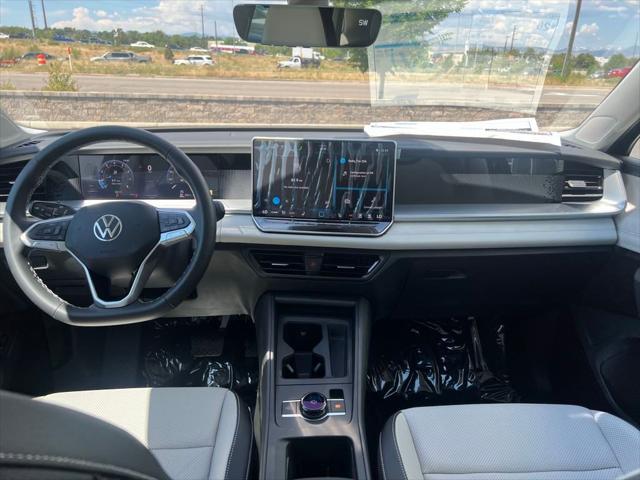 new 2025 Volkswagen Tiguan car, priced at $33,957