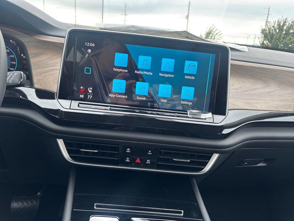 new 2026 Volkswagen Atlas car, priced at $45,622