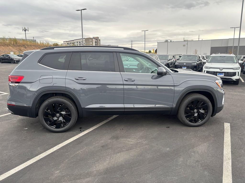 new 2026 Volkswagen Atlas car, priced at $45,622